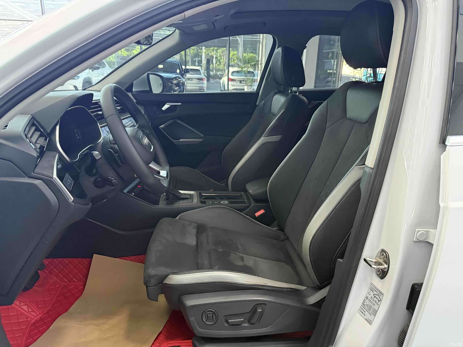 Audi Q3, 2023 10