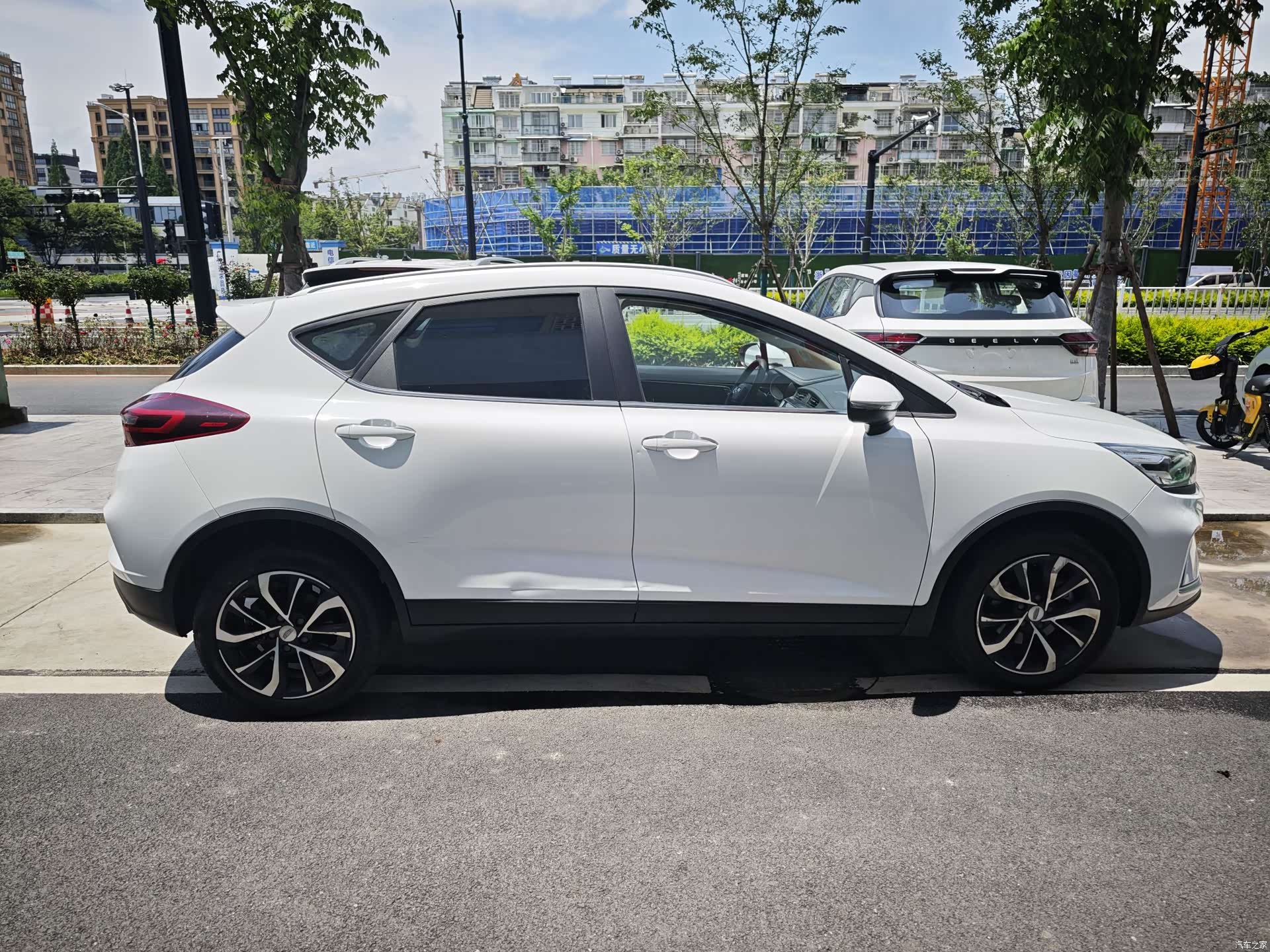 Geely Emgrand, 2020 3