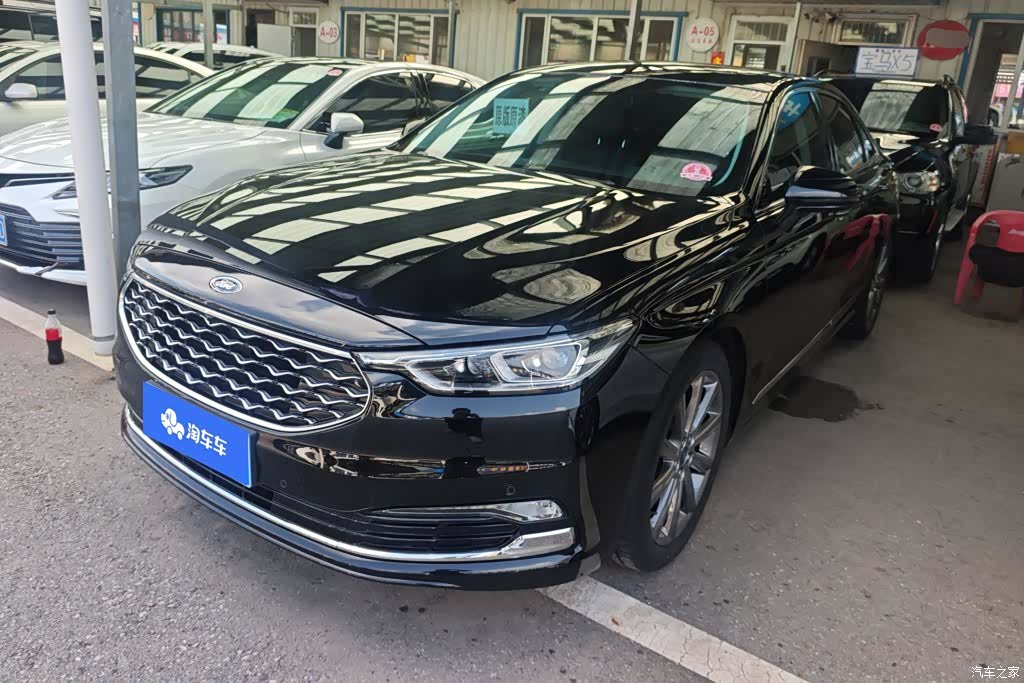 Ford Taurus