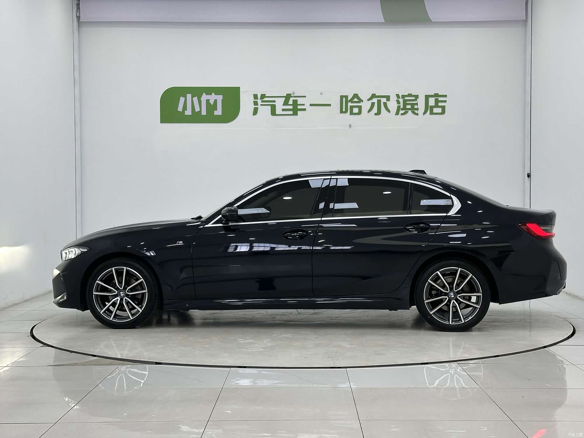 BMW 3 Series, 2023 все фото