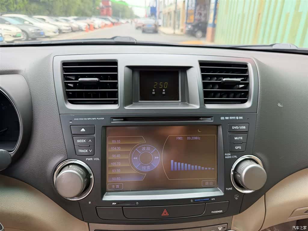 Toyota Highlander, 2009 6