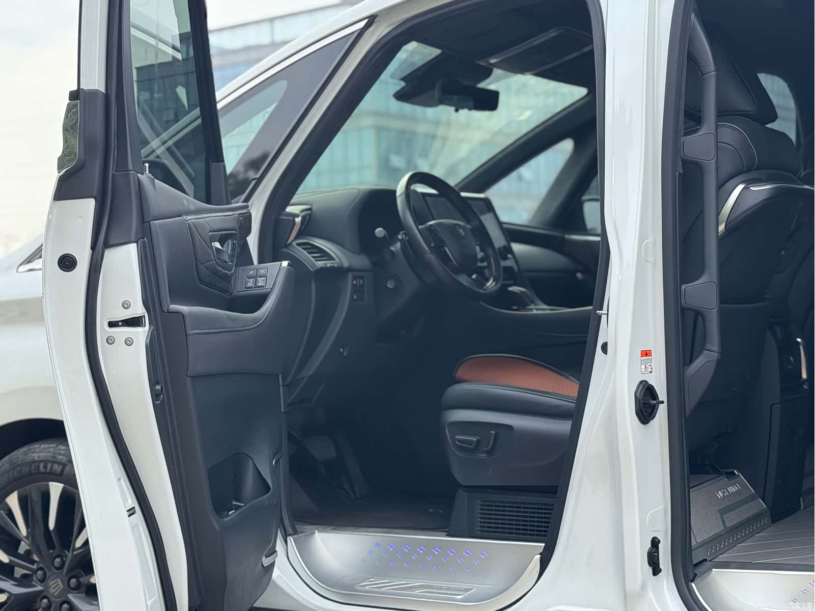 Toyota Vellfire, 2024 7