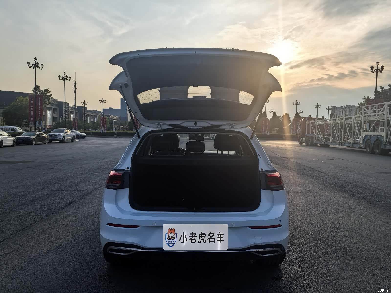 Volkswagen Golf, 2024 4