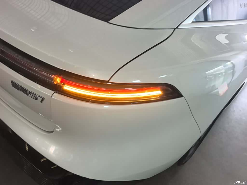 DongFeng S7, 2025 8
