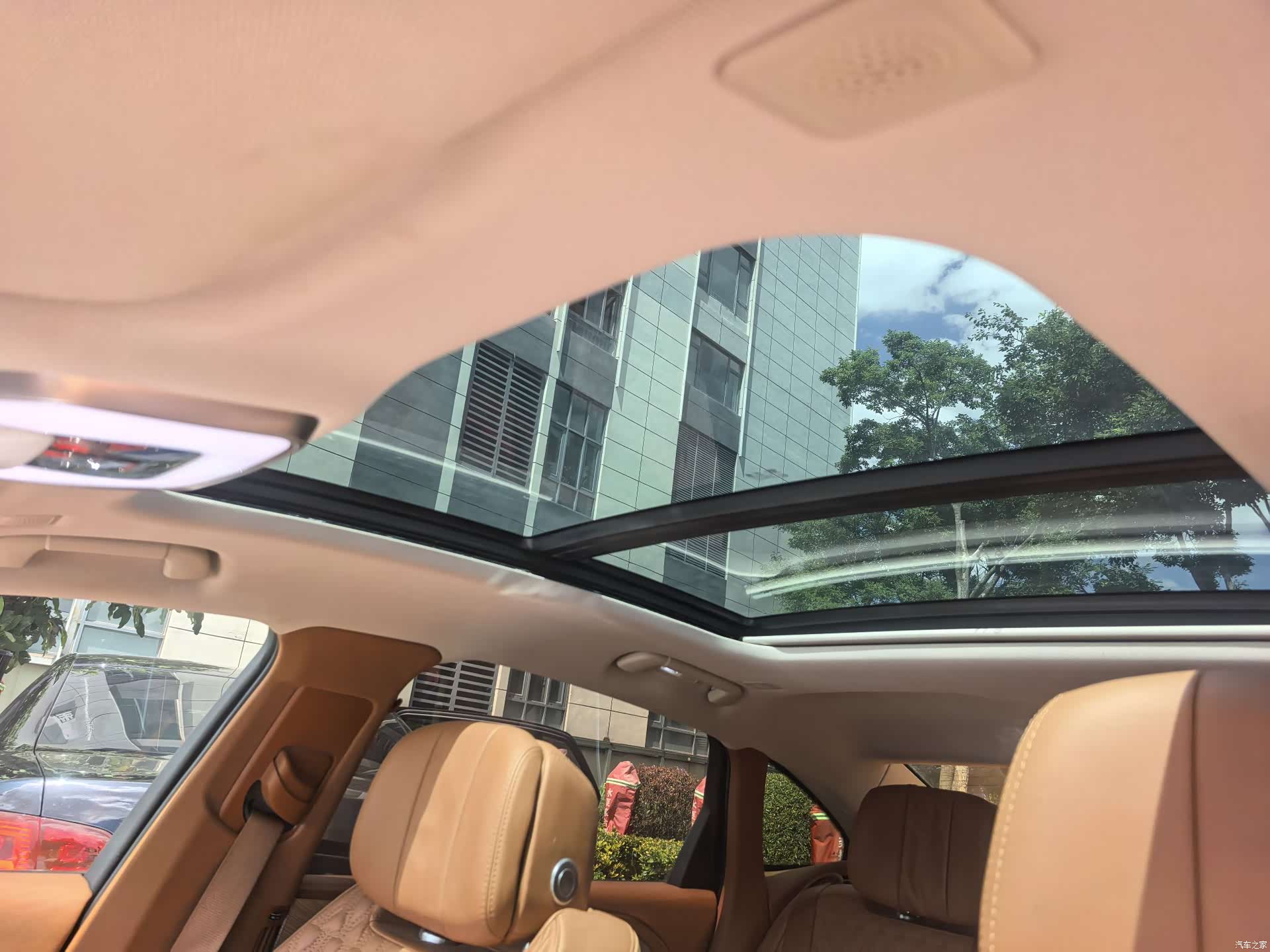 Hongqi H9, 2022 15