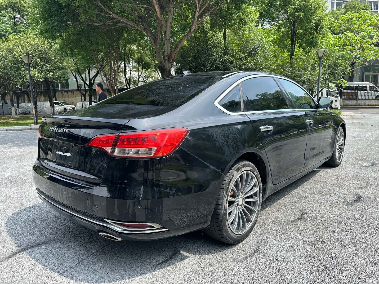 Zotye Z700, 2016 6