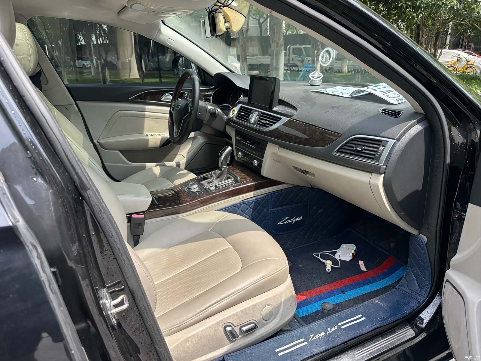 Zotye Z700, 2016 16