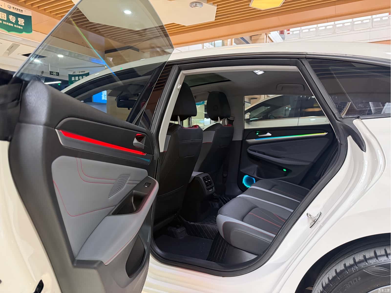 Volkswagen Lamando, 2022 7