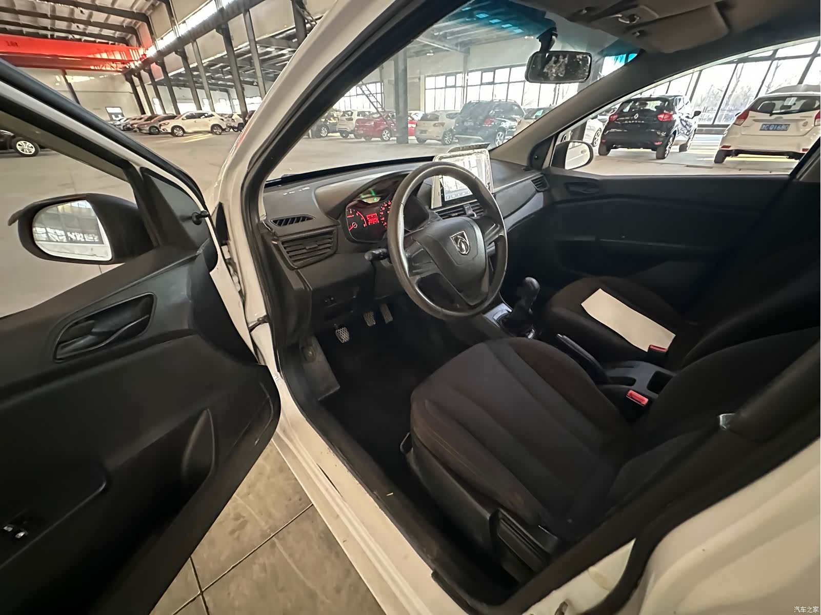 Wuling 310, 2017 13