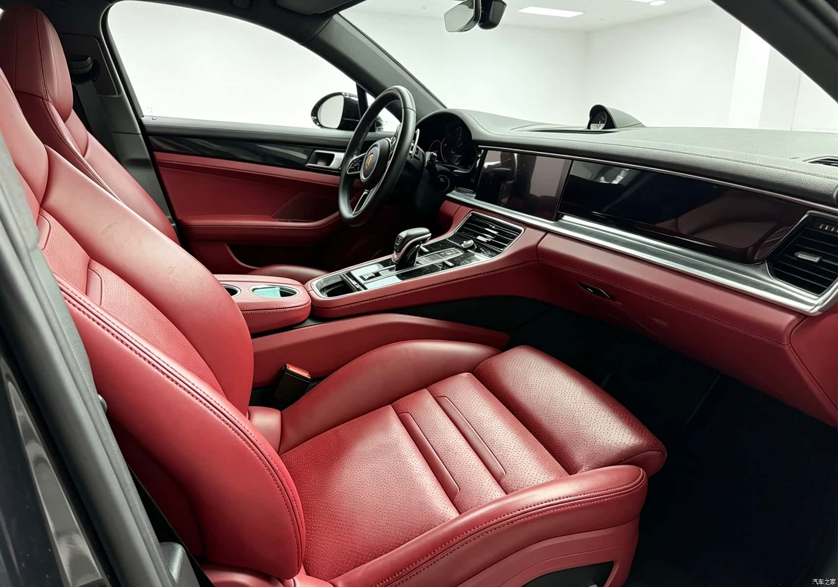 Porsche Panamera, 2019 8