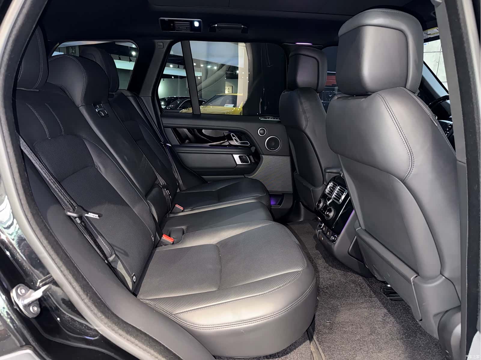 Land Rover Range Rover, 2022 28