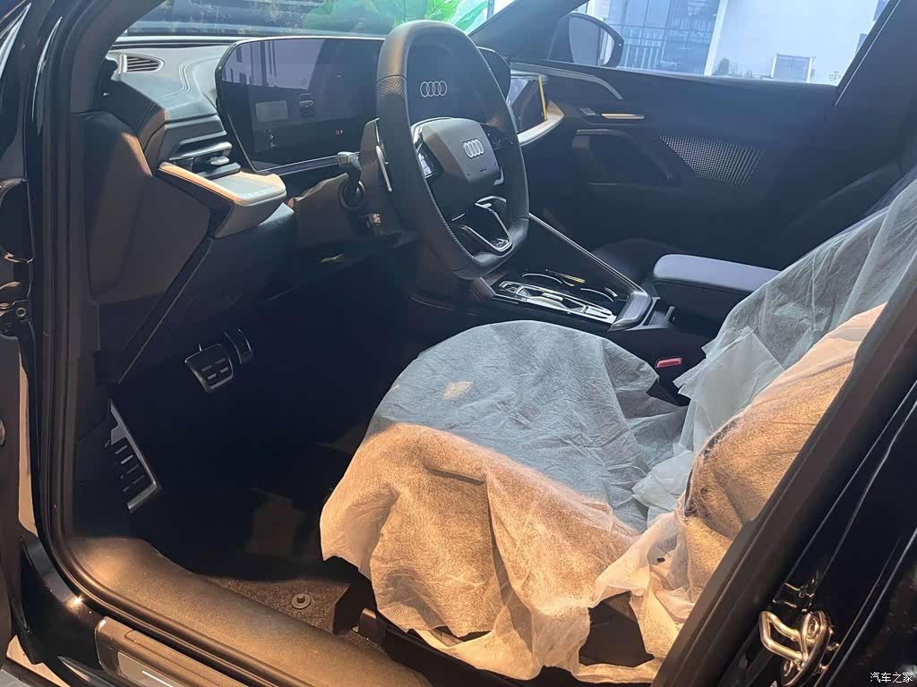 Audi Q5L, 2026 7
