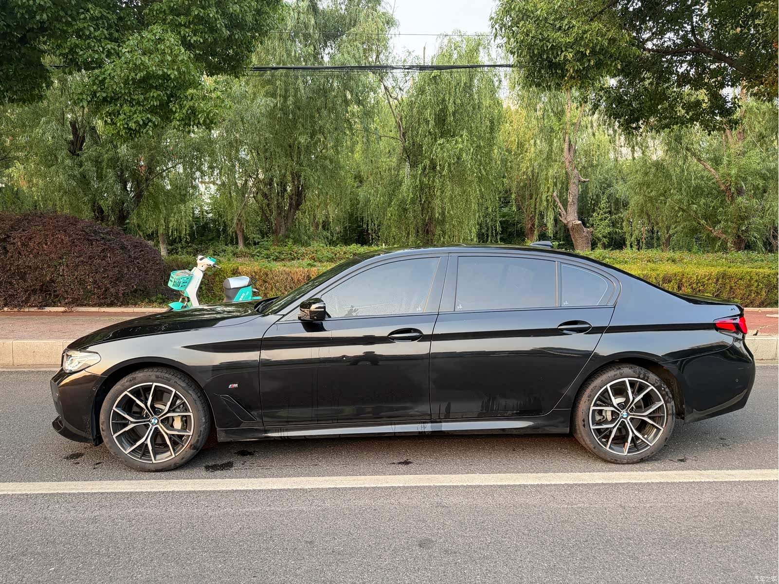 BMW 5 Series, 2023 2