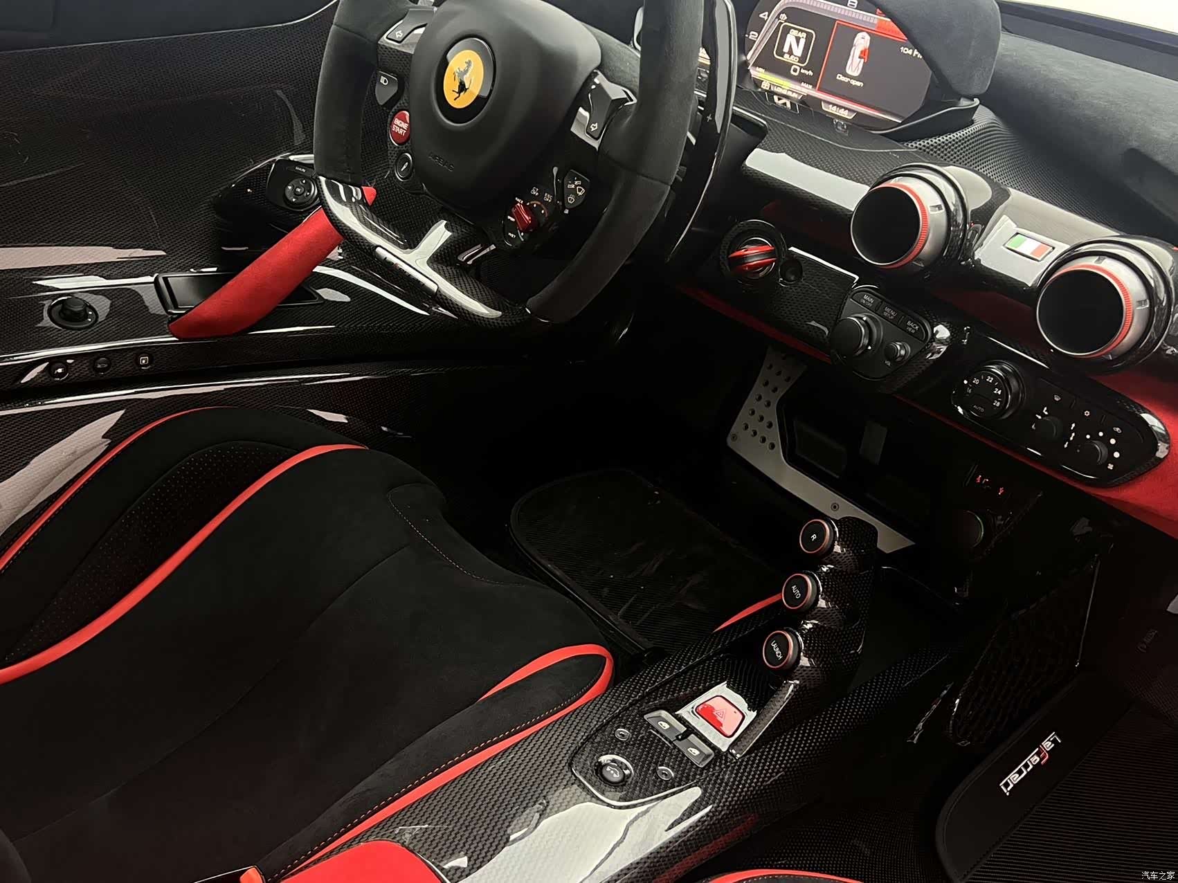 Ferrari LaFerrari, 2015 29