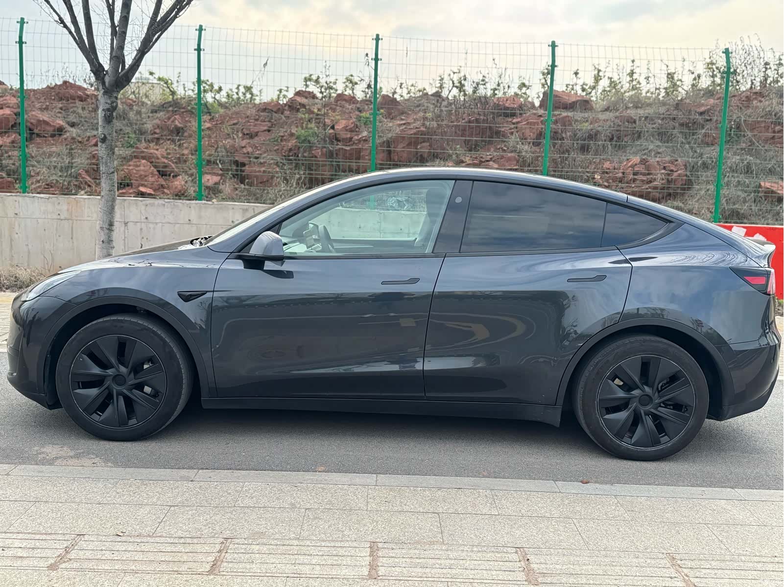 Tesla Model Y, 2024 3