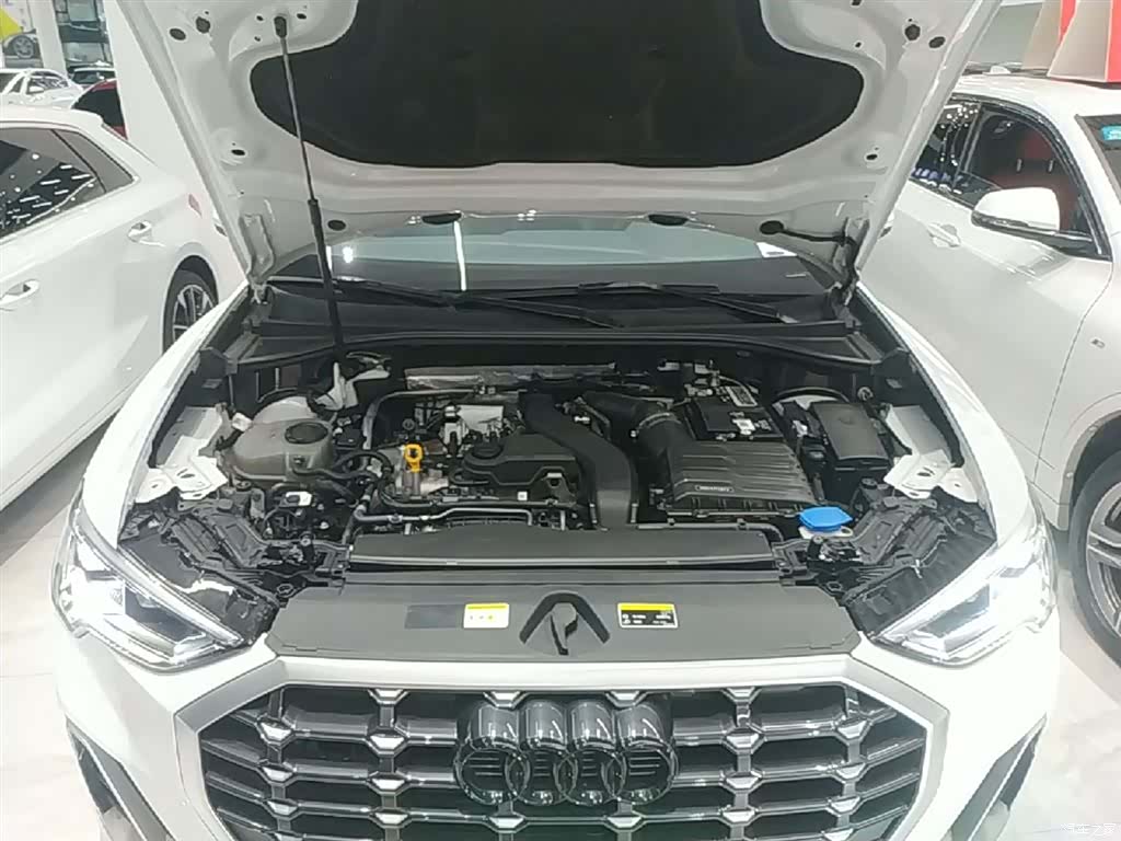 Audi Q3, 2023 20