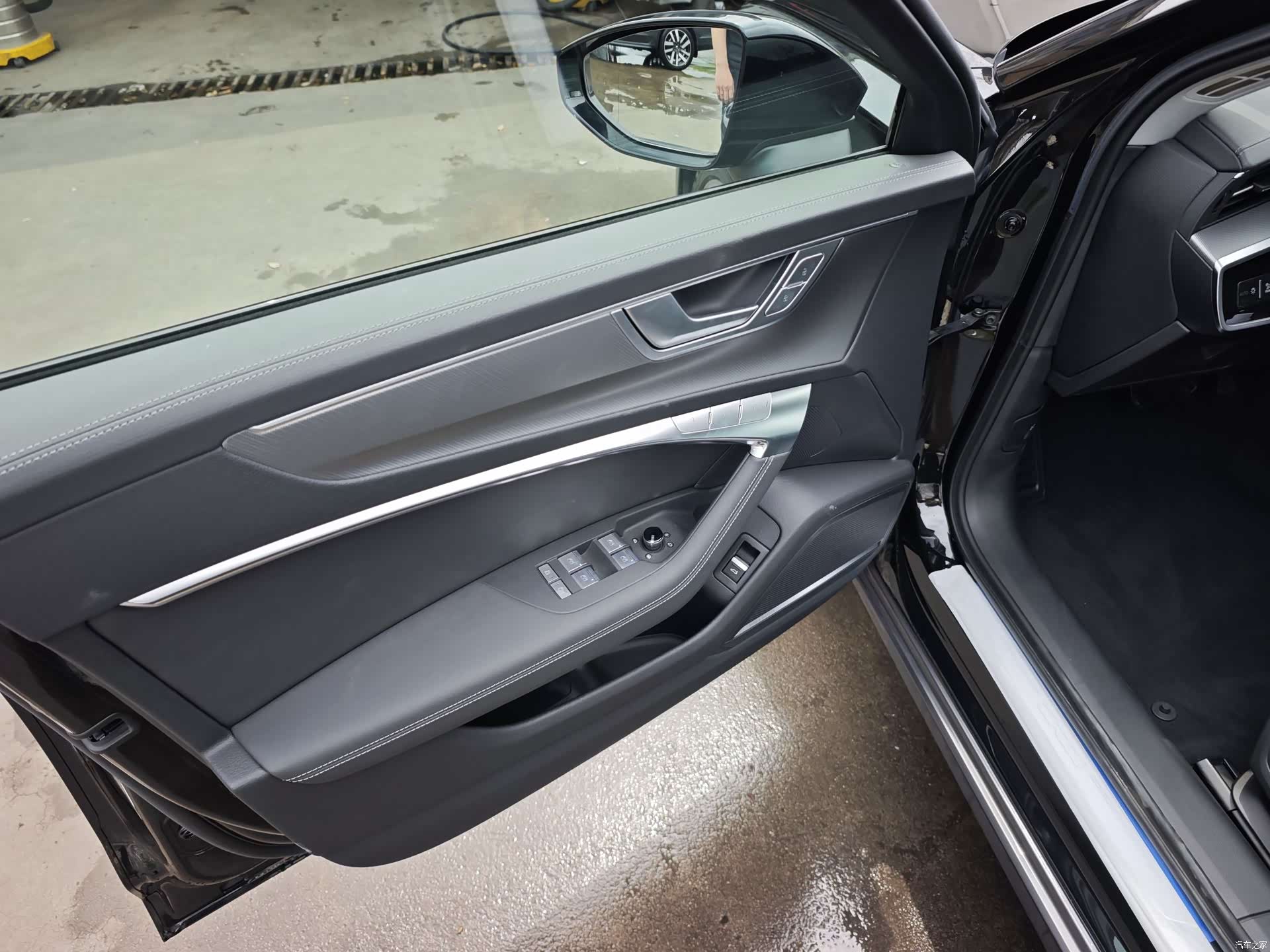 Audi A6, 1900 14