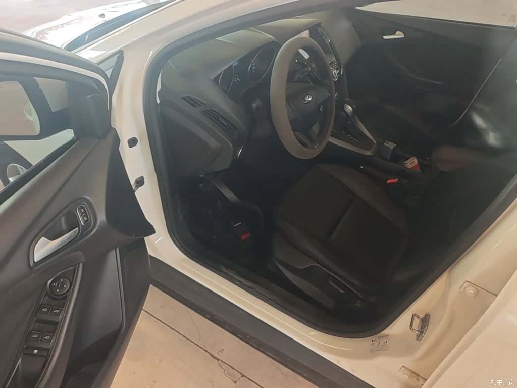 Ford Focus, 2016 16