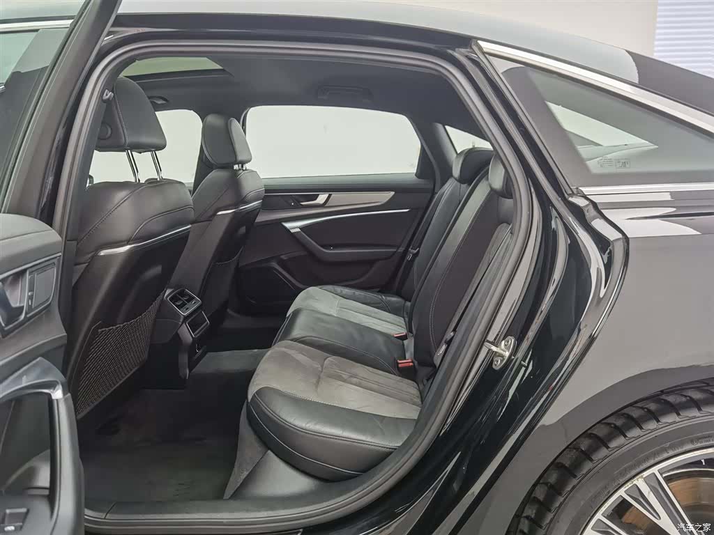Audi A6L, 2020 15