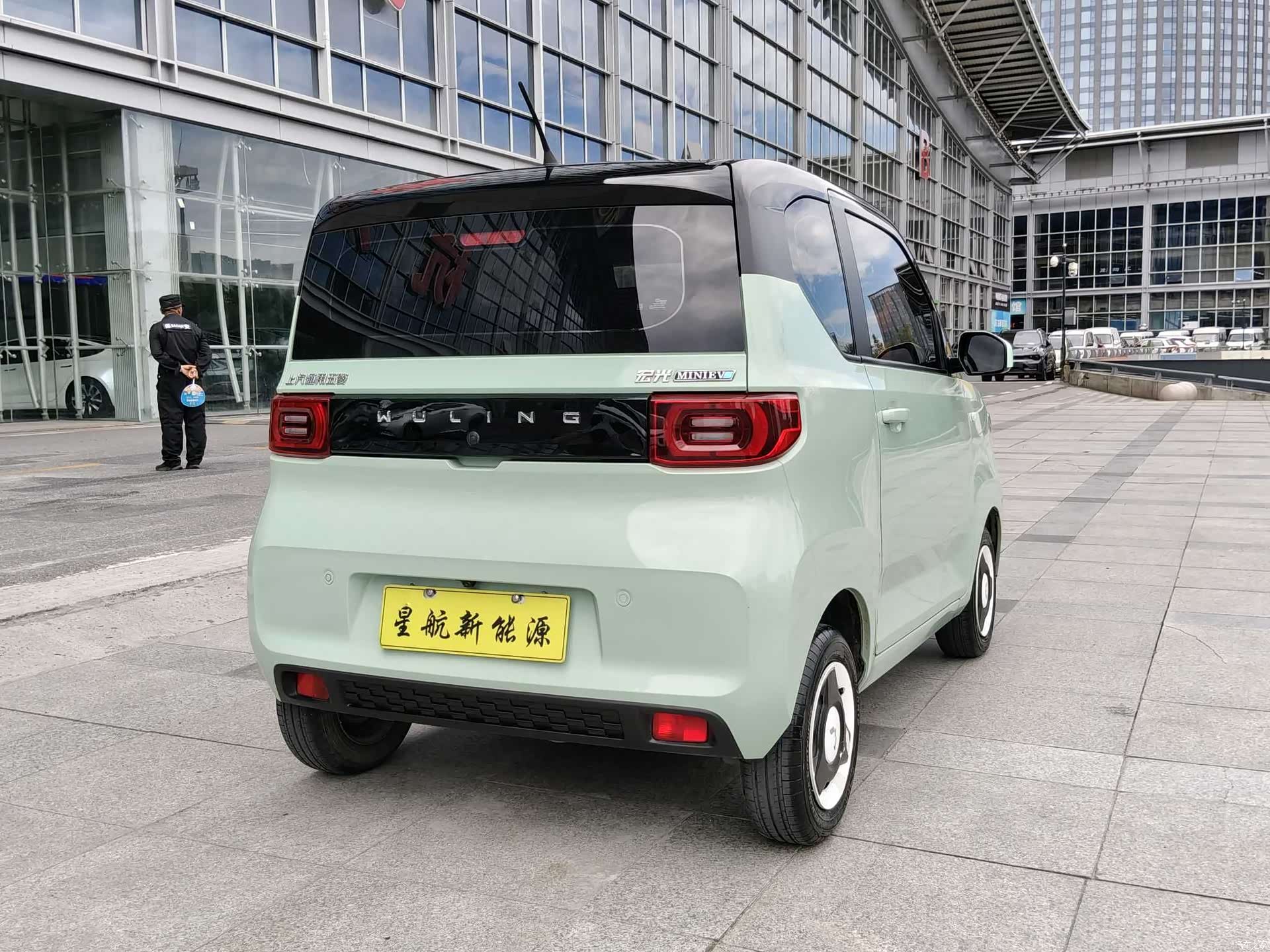 Wuling MINIEV, 2021 3