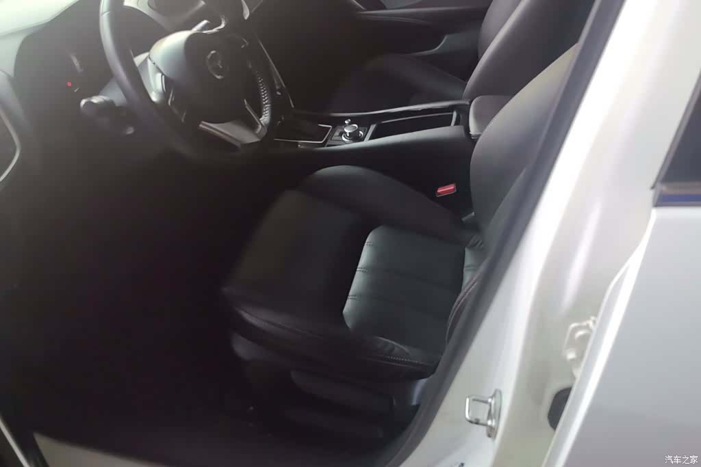 Mazda CX-4, 2016 9