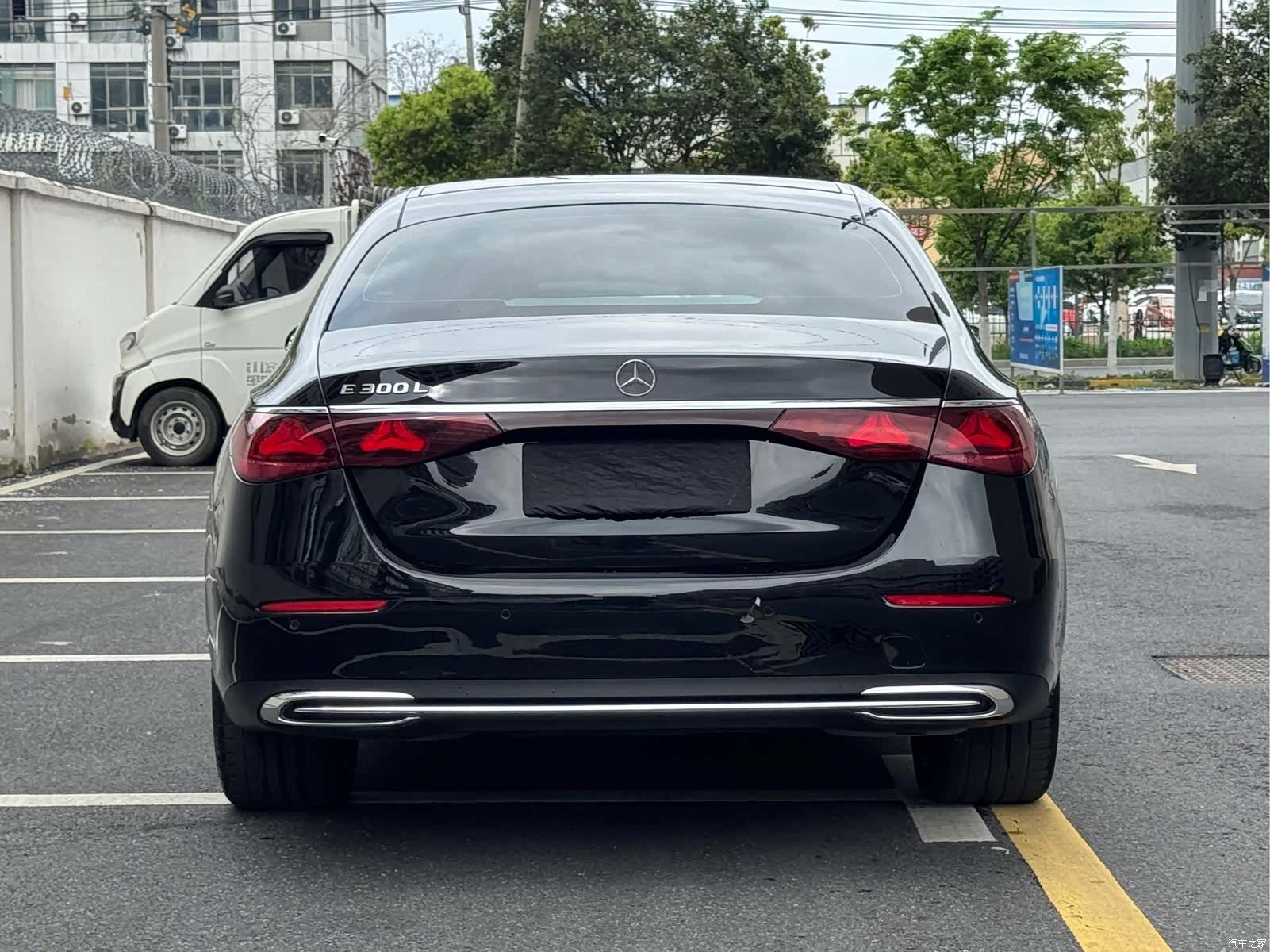 Mercedes-Benz E-Class, 2024 12