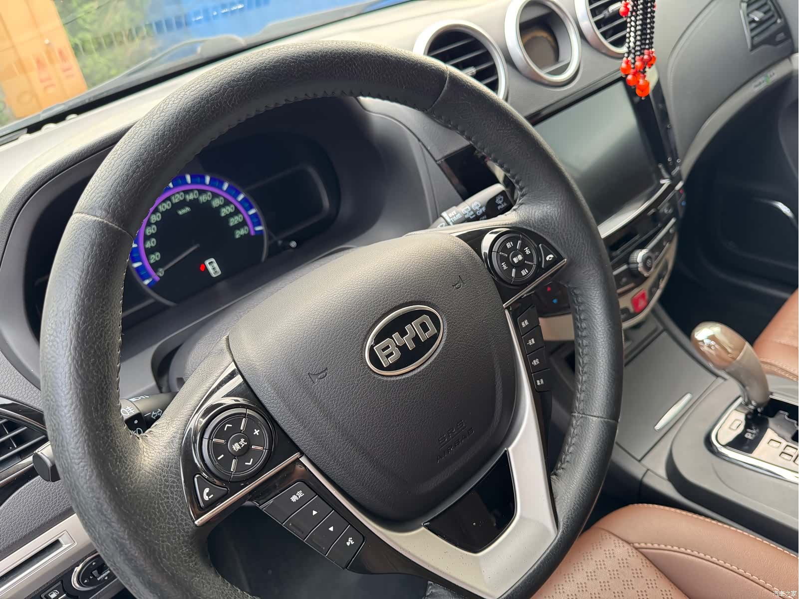 BYD S7, 2015 14