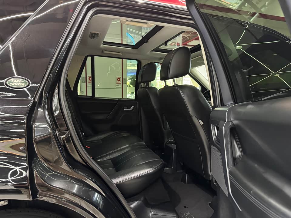 Land Rover Freelander 2