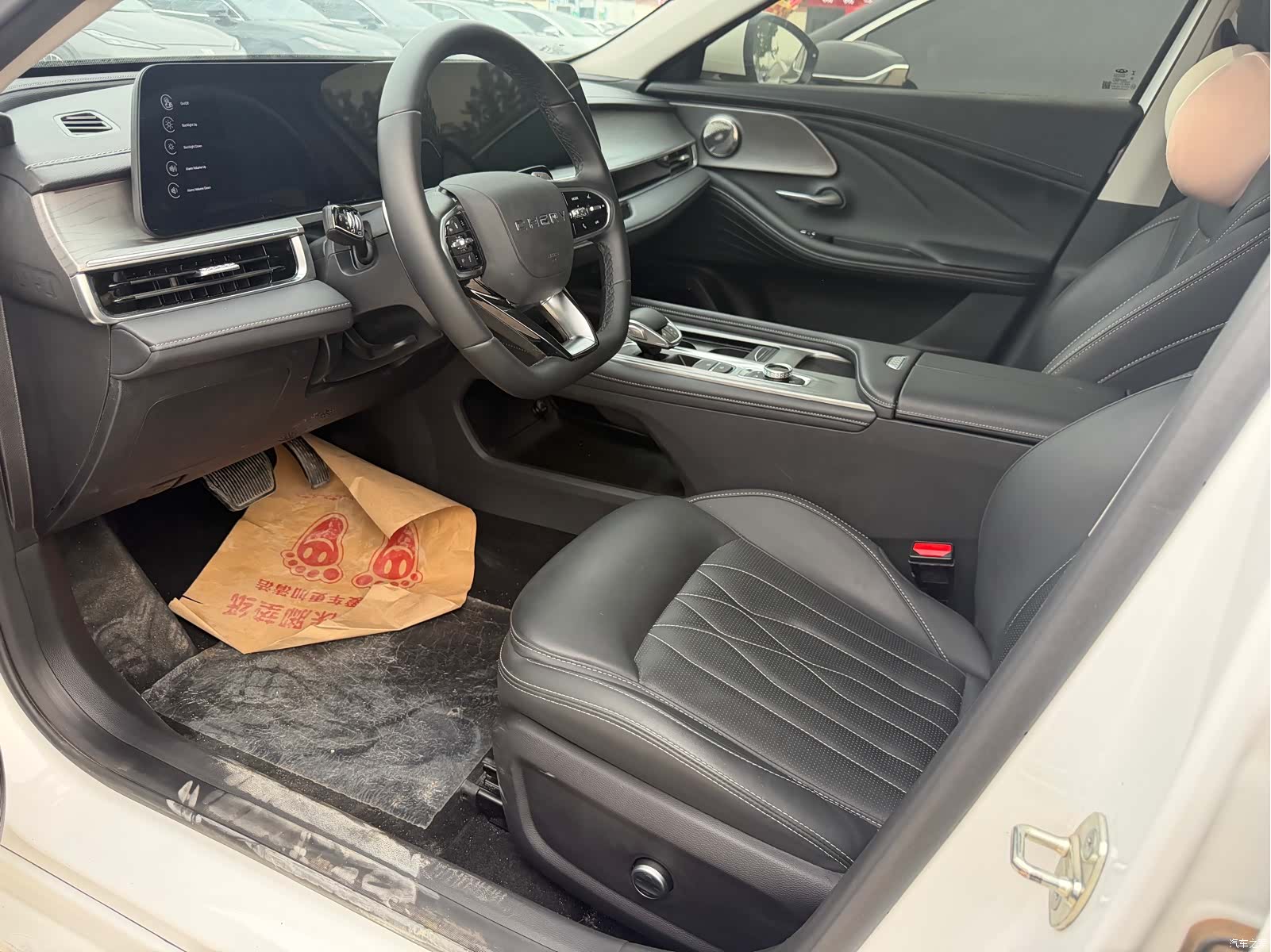 Chery Arrizo 8, 2023 7