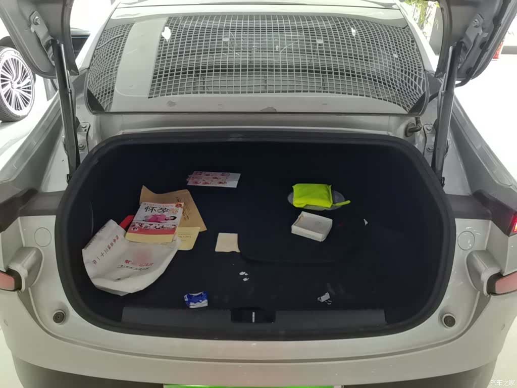 Xpeng P7, 2020 19