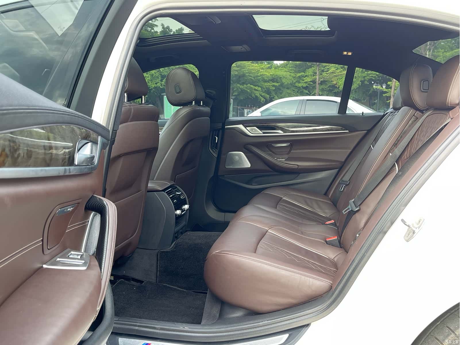 BMW 5 Series, 2018 16