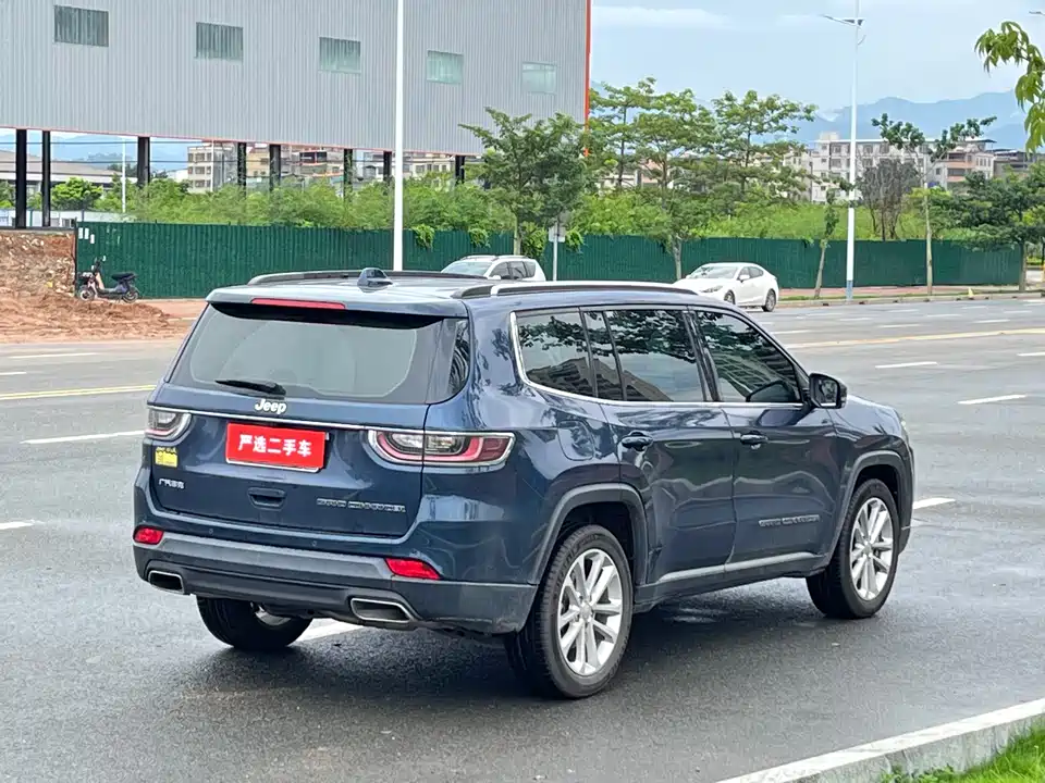 Jeep Grand Commander