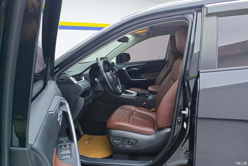 Toyota RAV4, 2020 9
