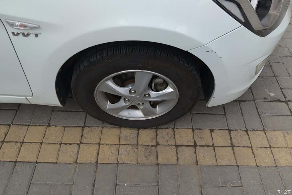 Hyundai GLS, 2014 6