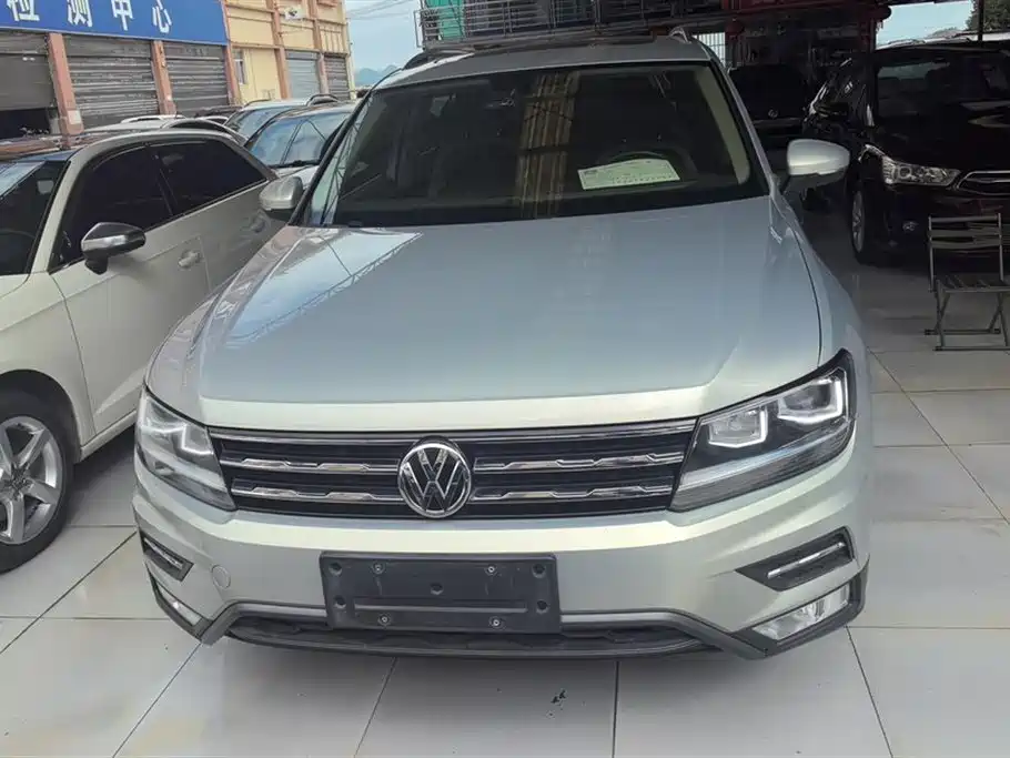 Volkswagen Tiguan L