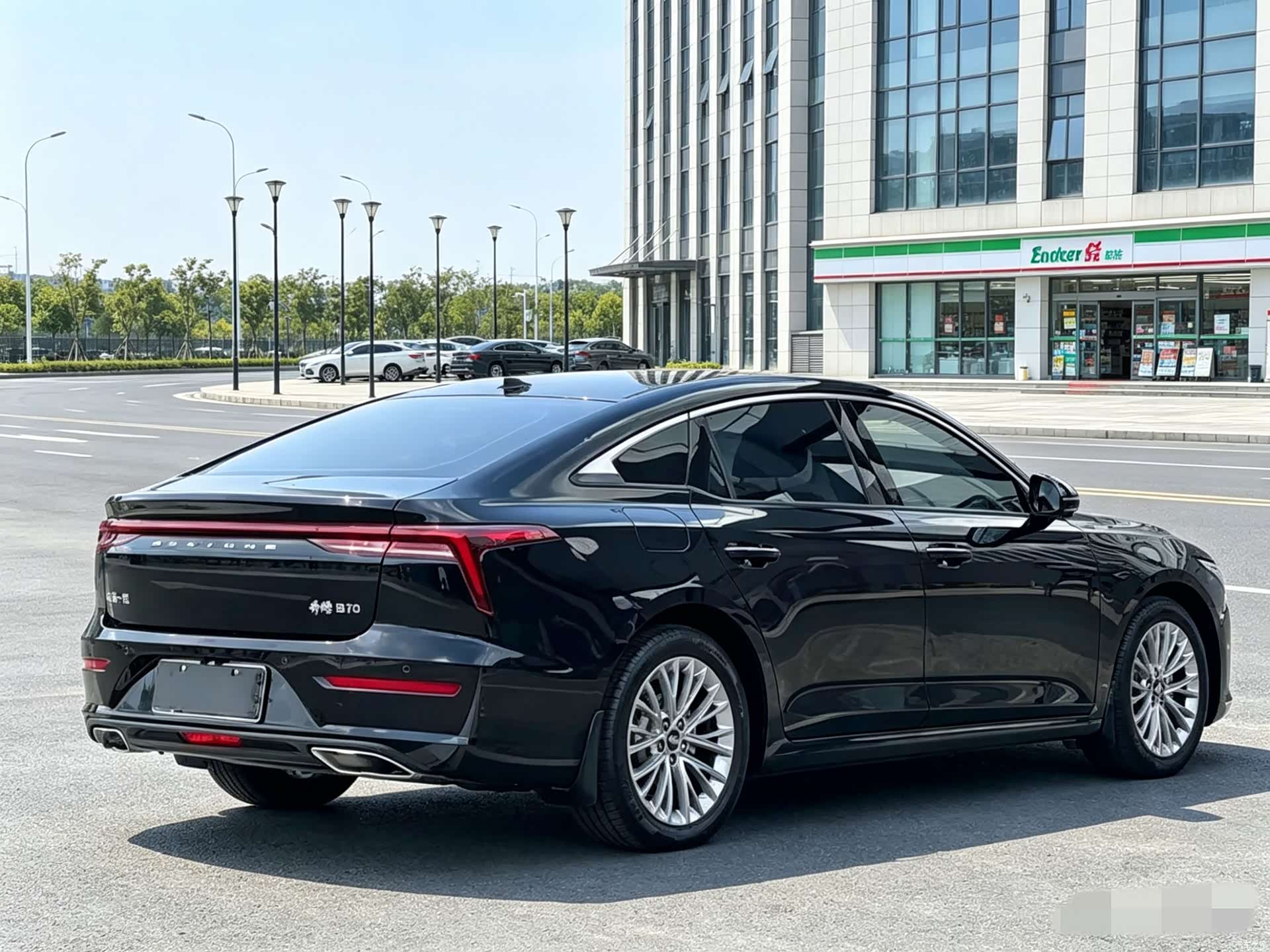 Bestune B70, 2022 6