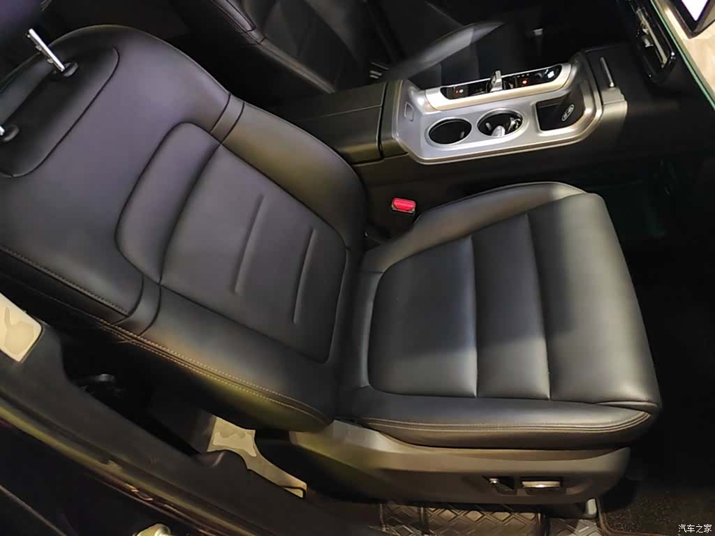 Trumpchi E8, 2023 25