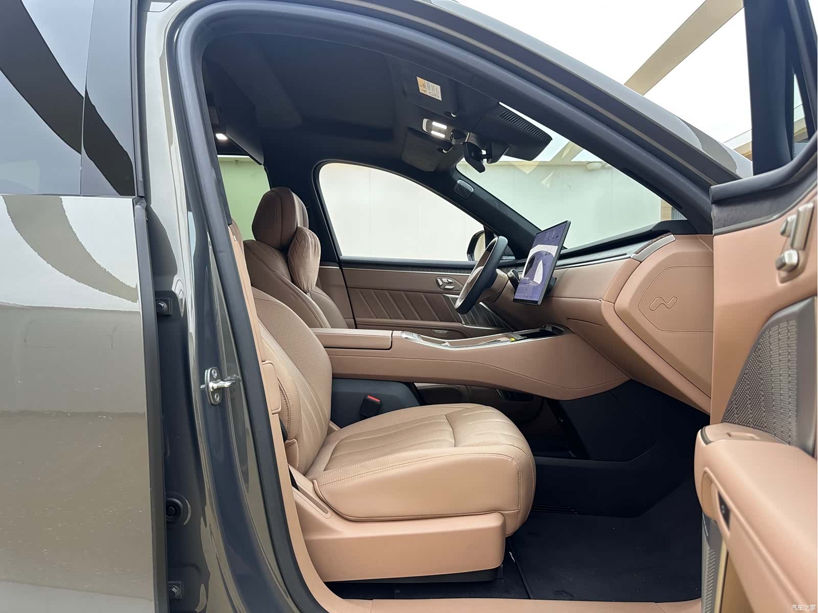 NIO L90, 2025 13