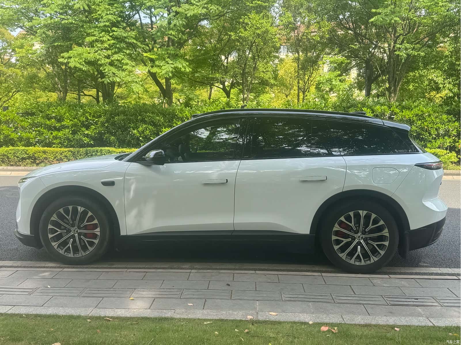 NIO ES6, 2023 4