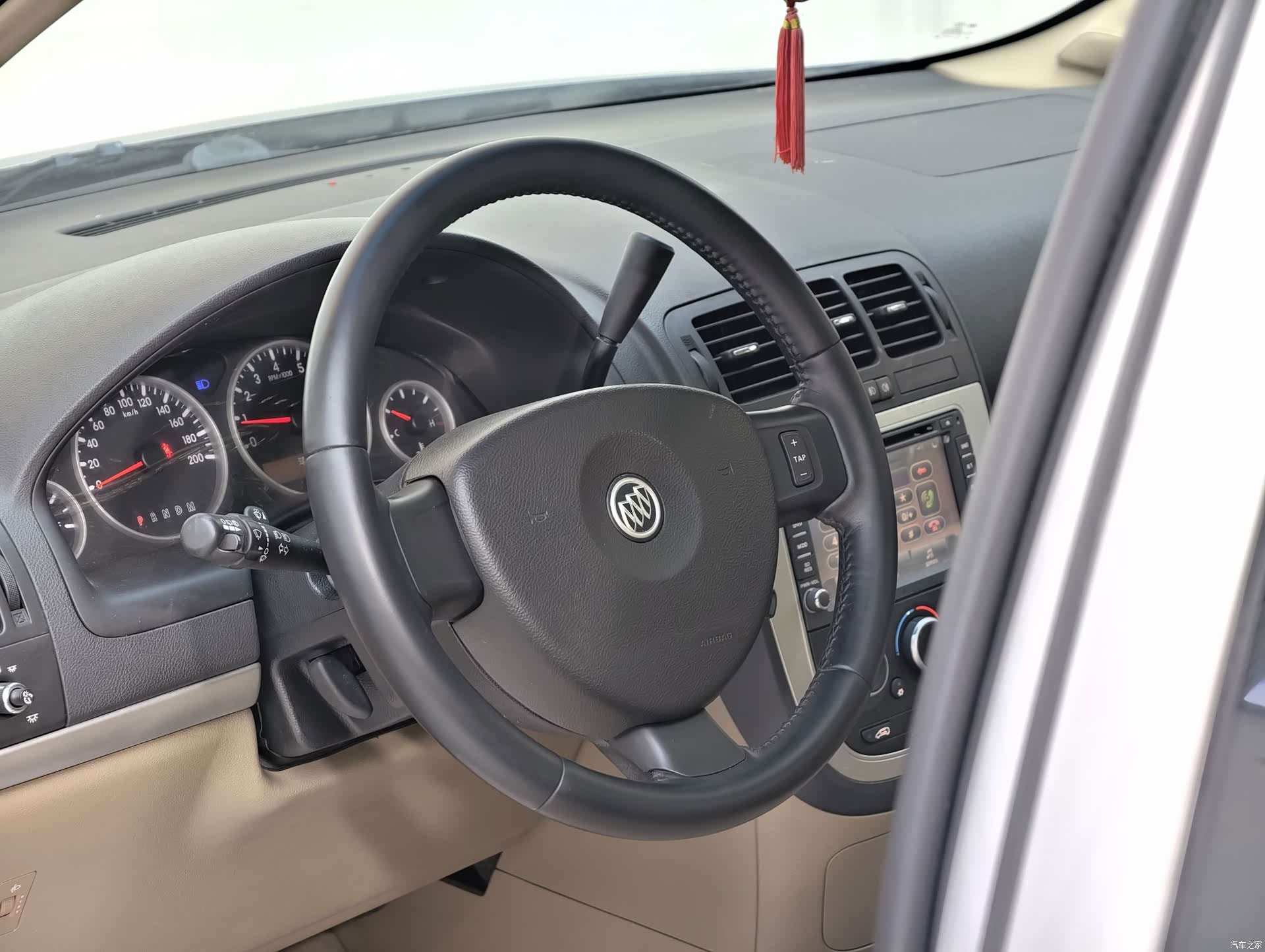 Buick GL8, 2014 27