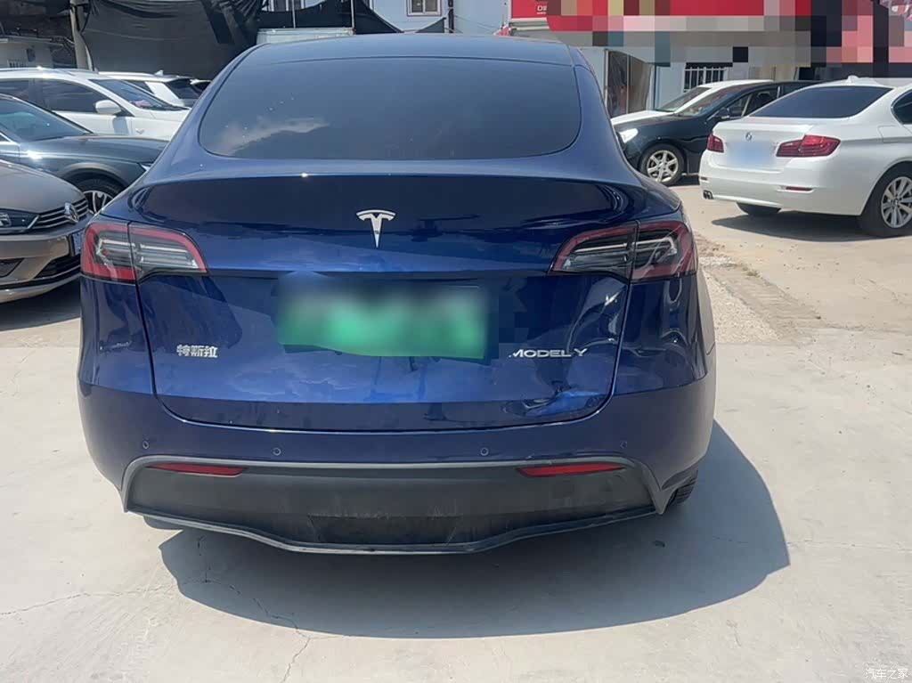 Tesla Model Y, 2021 10