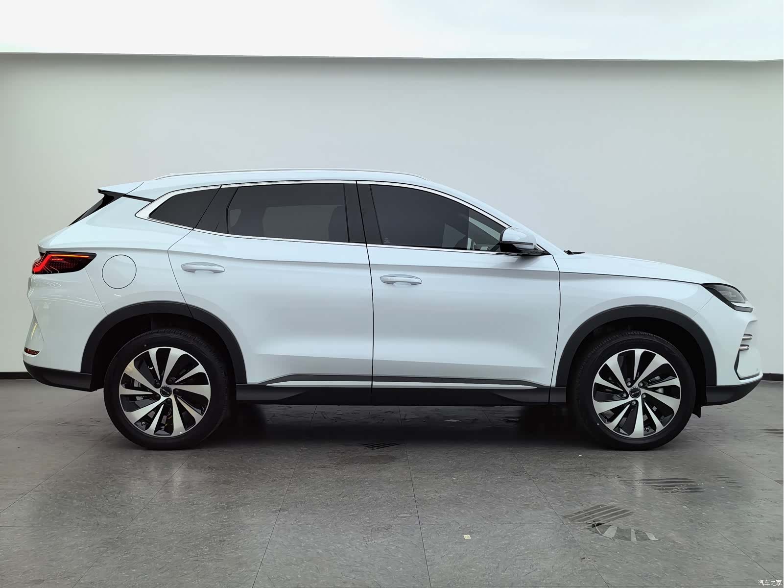 BYD Song, 2024 8