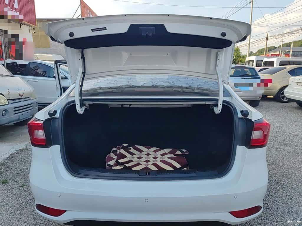 Roewe i5, 2020 19