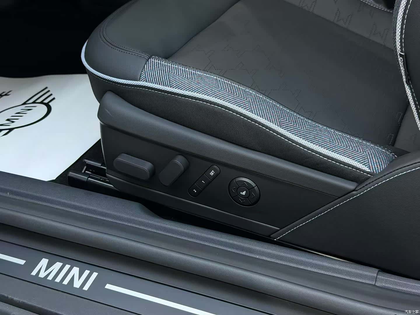 Mini Cooper, 2024 6