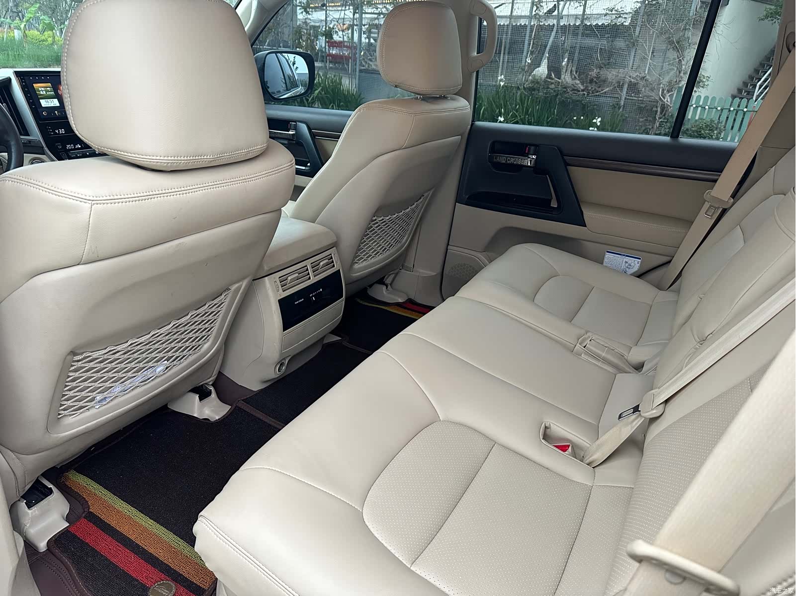 Toyota Land Cruiser, 2019 10