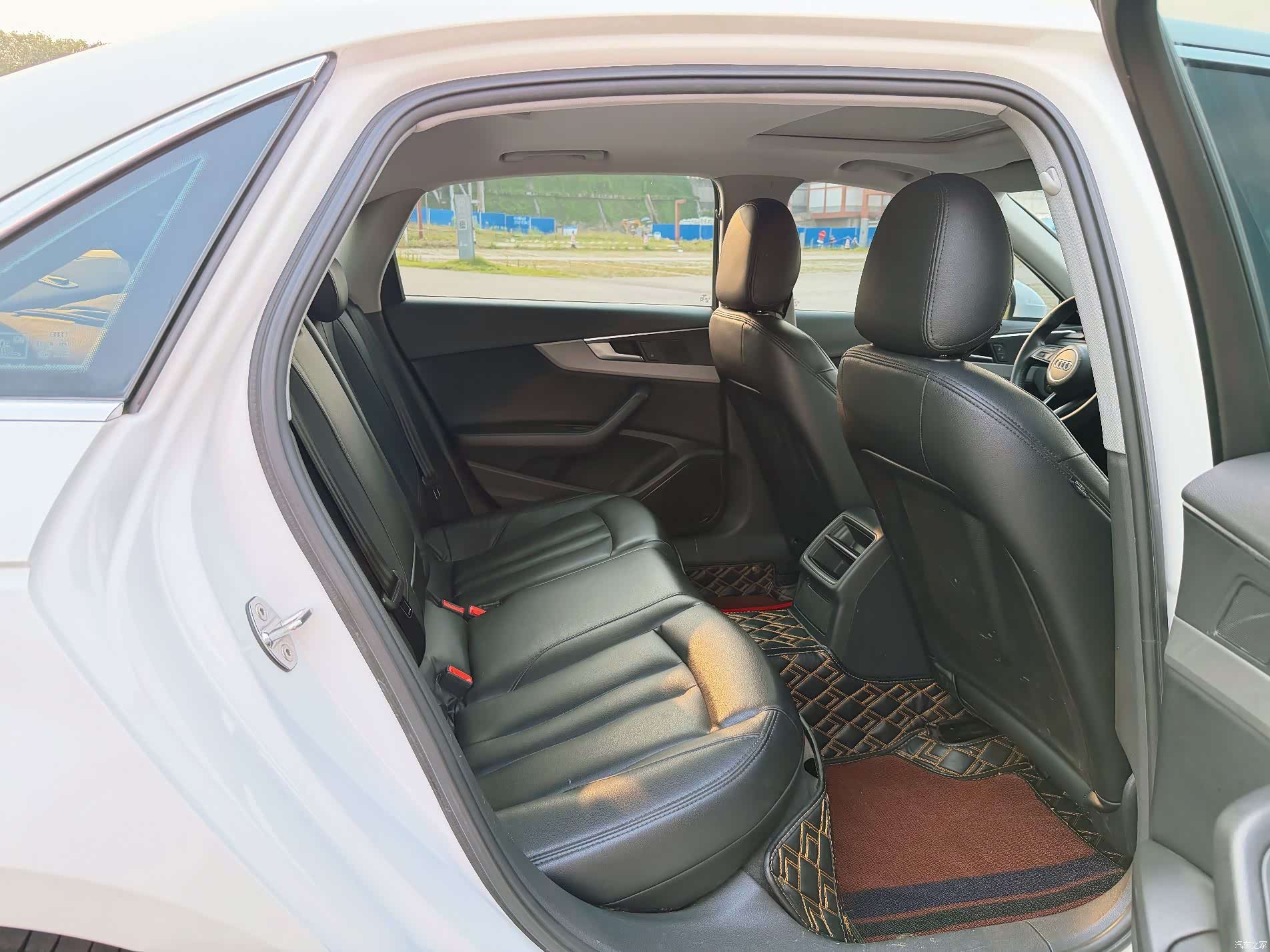Audi A4L, 2018 14
