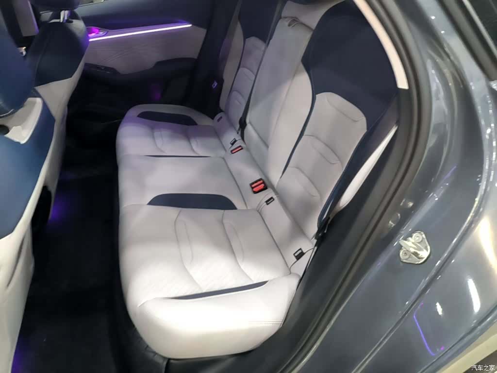 Geely Preface, 2022 17