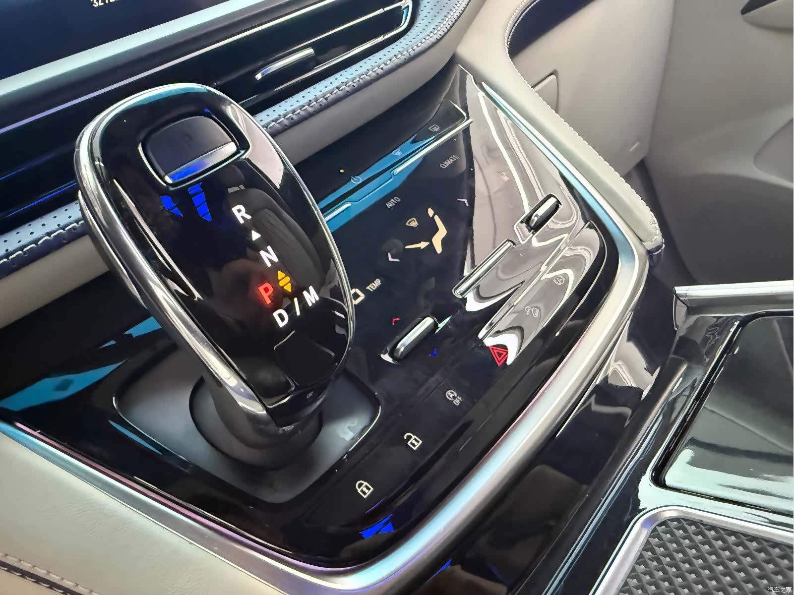Buick GL8, 2022 12