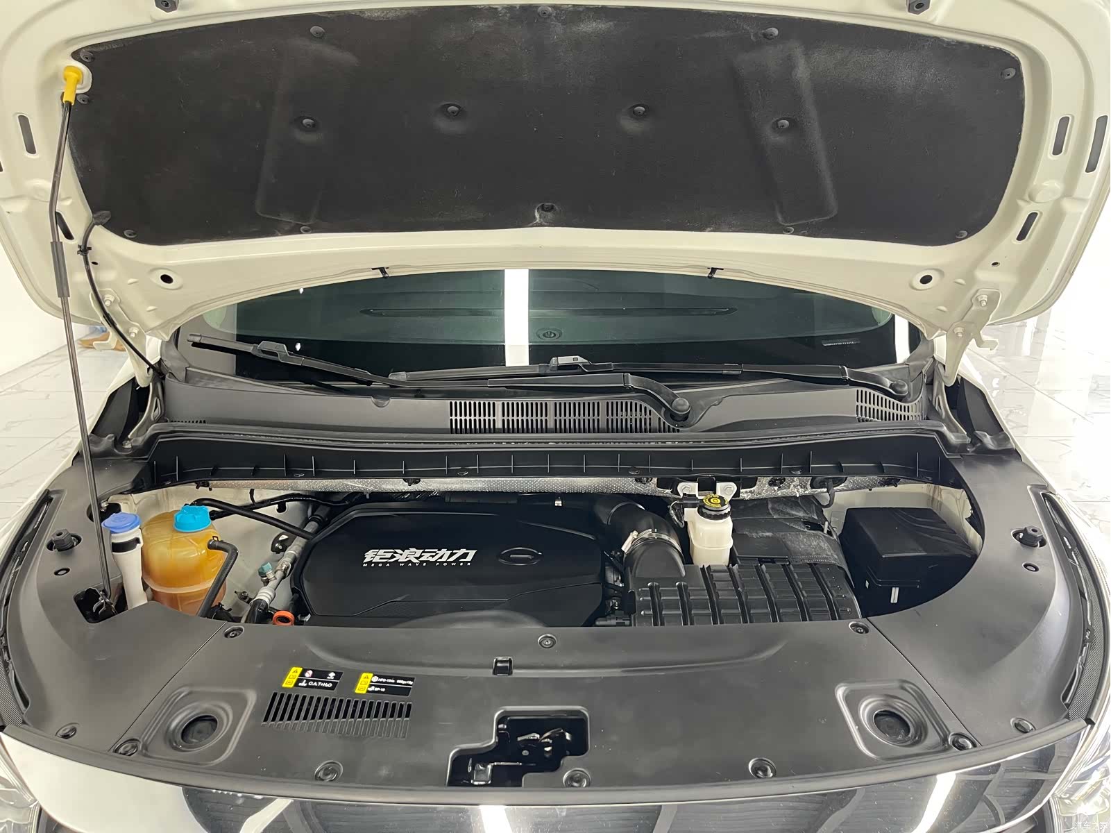 Trumpchi M8, 2022 37