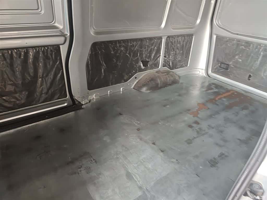 Wuling L3C, 2023 17